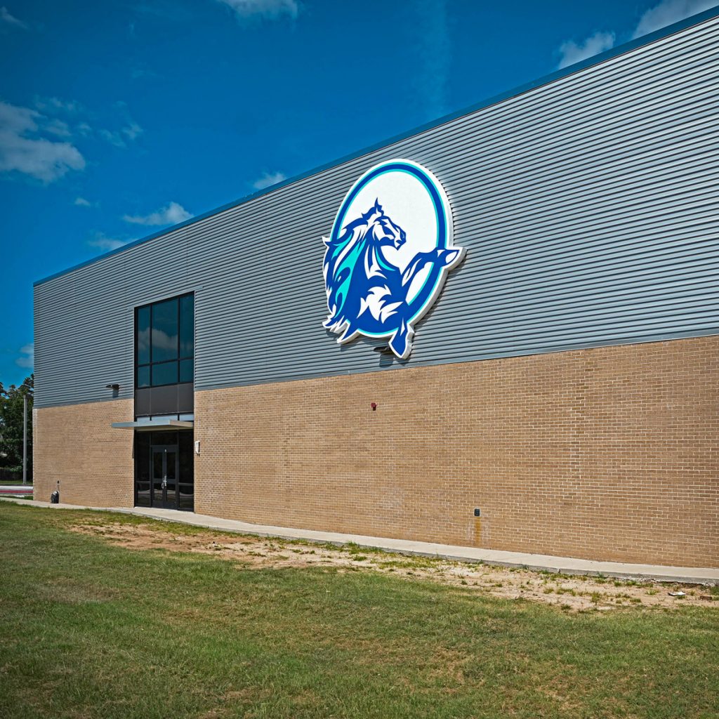 Hildebrandt Mustangs | Aria Signs & Design