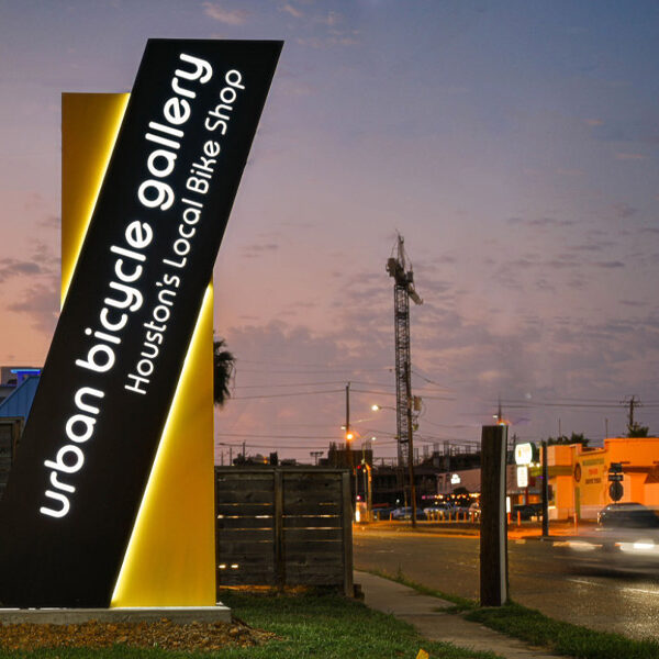 pylon-signs-manufacturer pylon-signs-manufacturer